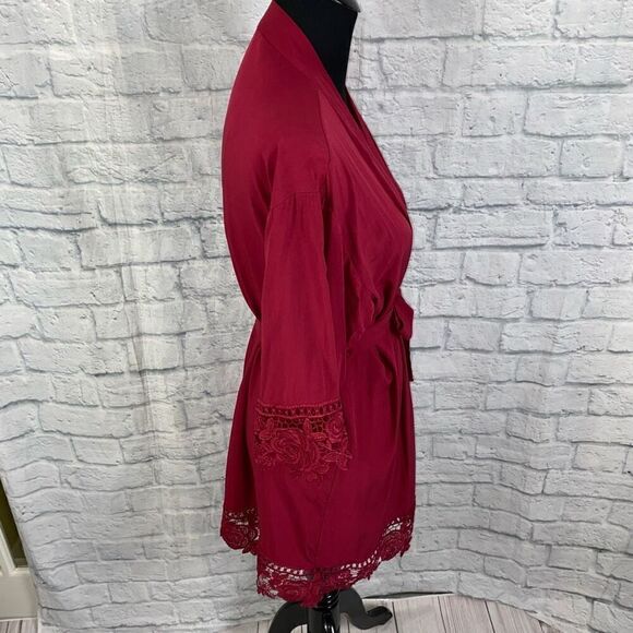 Women’s tie front robe with lace trim burgundy color sz small - Picture 7 of 10